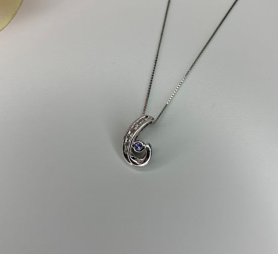 Image sur Collier en or blanc 10KT avec Tanzanite et diamants